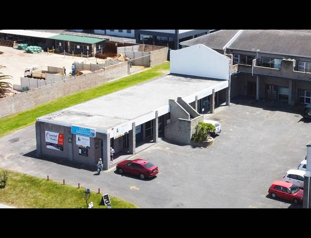 66M² BUSINESS CENTRE FOR SALE IN KLEINMOND CENTRAL